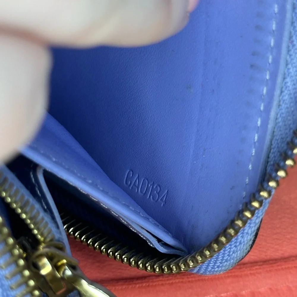 Louis Vuitton Zippy Vernis Lilac